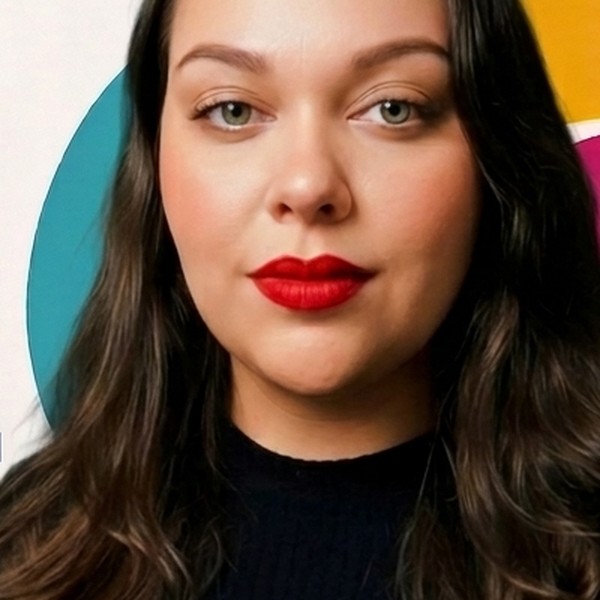 Caroline Santana — Professora de Música na EvolutivaMente